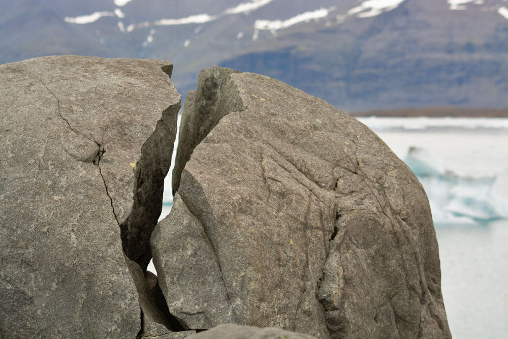  Igneous rock, Jokulsarlon, IJsland